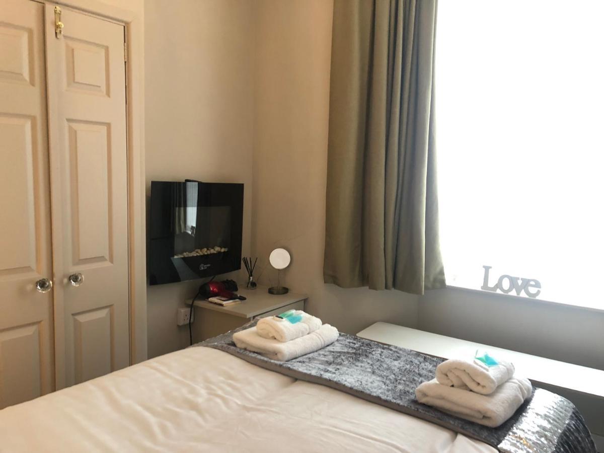 3 Double Bed Brittania Styled Central Home Near Lfc Sleeps 6 With Free Business Super Fast Fibre Broadband ลิเวอร์พูล ภายนอก รูปภาพ