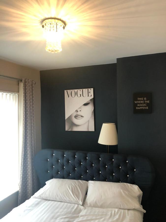 3 Double Bed Brittania Styled Central Home Near Lfc Sleeps 6 With Free Business Super Fast Fibre Broadband ลิเวอร์พูล ภายนอก รูปภาพ