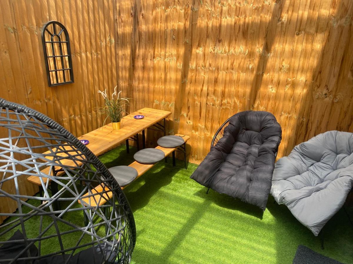 3 Double Bed Brittania Styled Central Home Near Lfc Sleeps 6 With Free Business Super Fast Fibre Broadband ลิเวอร์พูล ภายนอก รูปภาพ