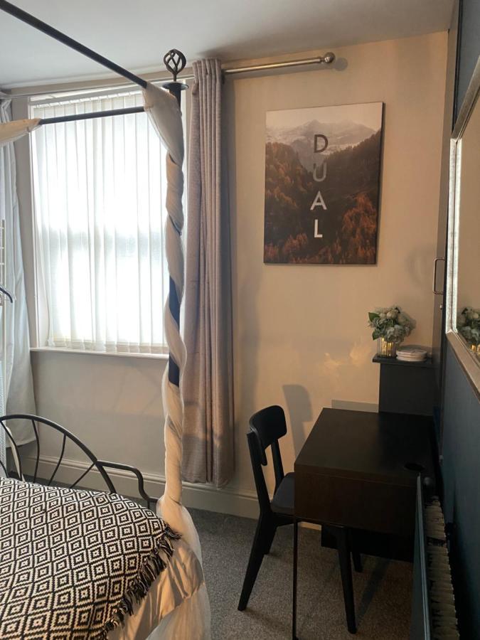 3 Double Bed Brittania Styled Central Home Near Lfc Sleeps 6 With Free Business Super Fast Fibre Broadband ลิเวอร์พูล ภายนอก รูปภาพ